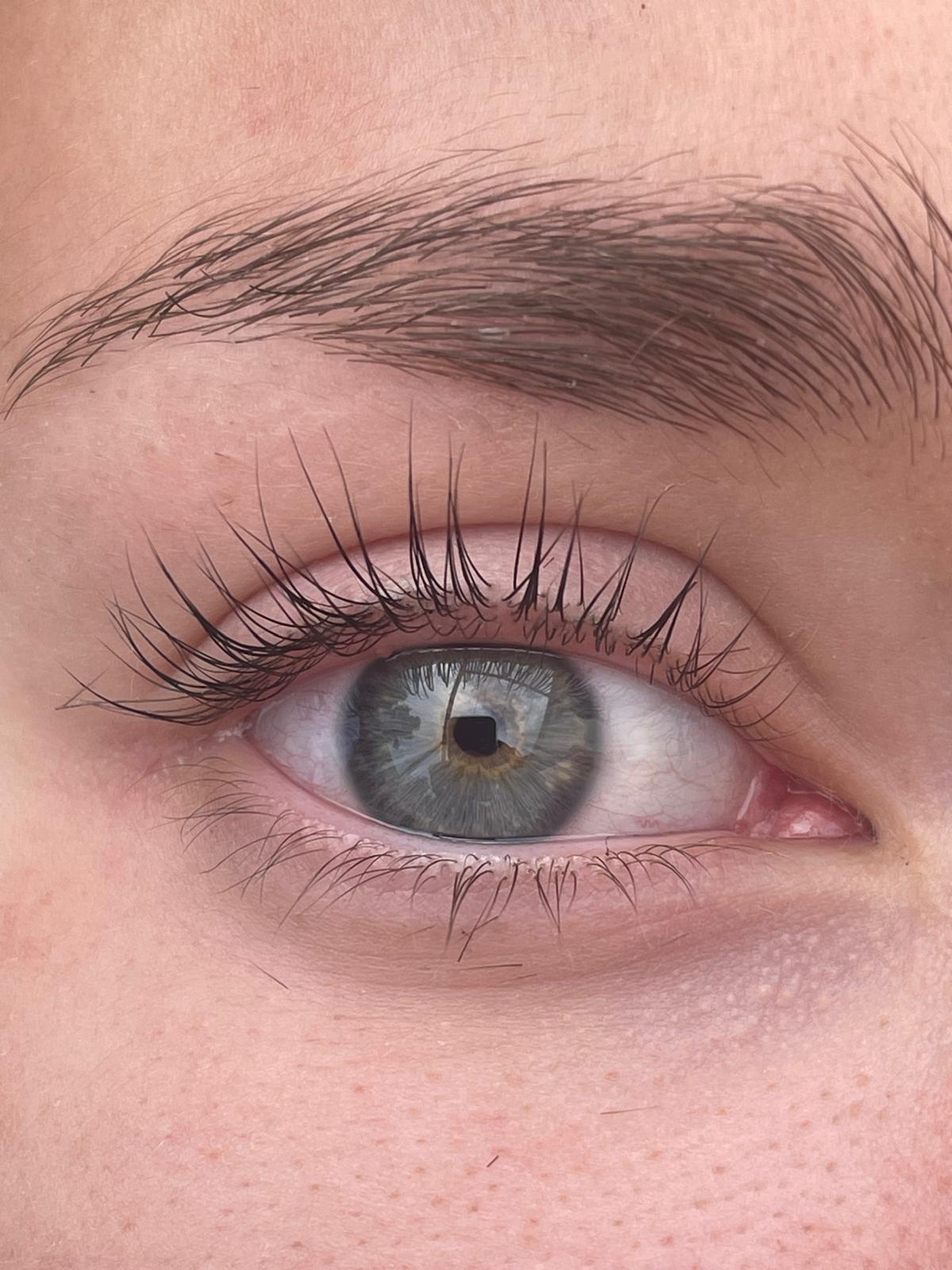 Beauté du regard — rehaussement et teinture des cils, Entre Nous Esthétique